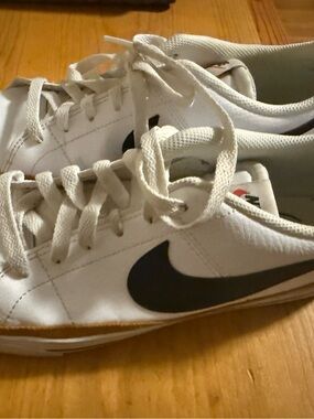 Nike Men’s White Sneakers with Black Swoosh and Gum Sole